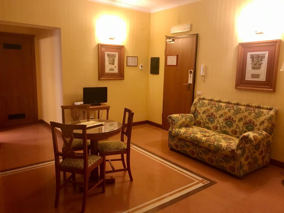 Residenza D'Aragona, Palermo